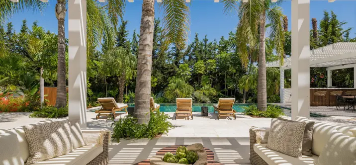 Venta de villa independiente en Las Brisas 4