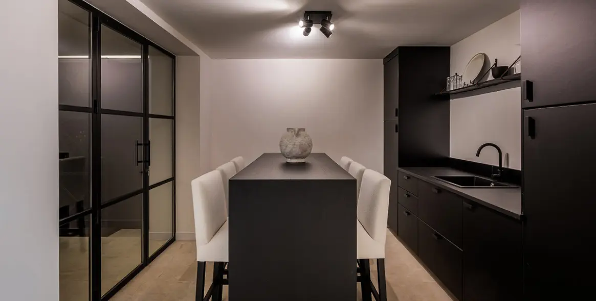Продажа  отдельно стоящей виллы в Las Brisas 41