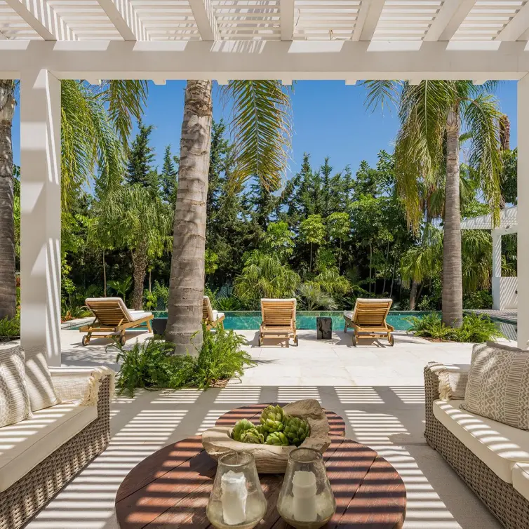Venta de villa independiente en Las Brisas