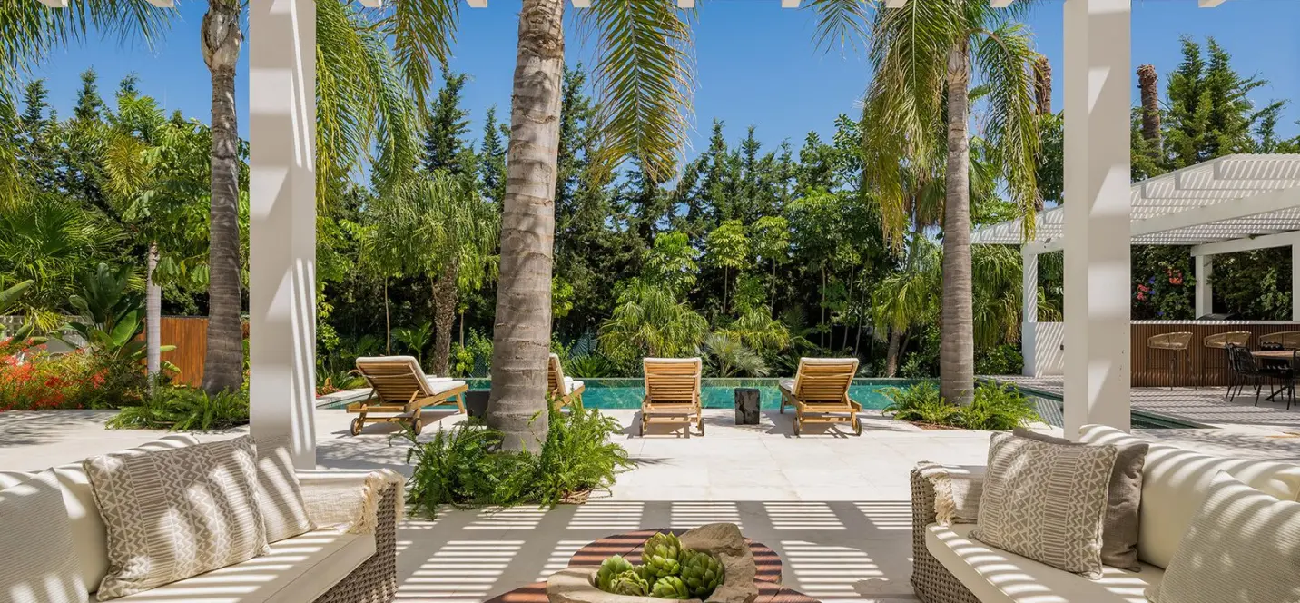 Venta de villa independiente en Las Brisas 4