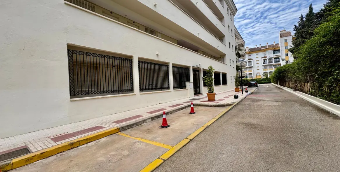 Long-term rent of ground floor apartment in Nagüeles 29