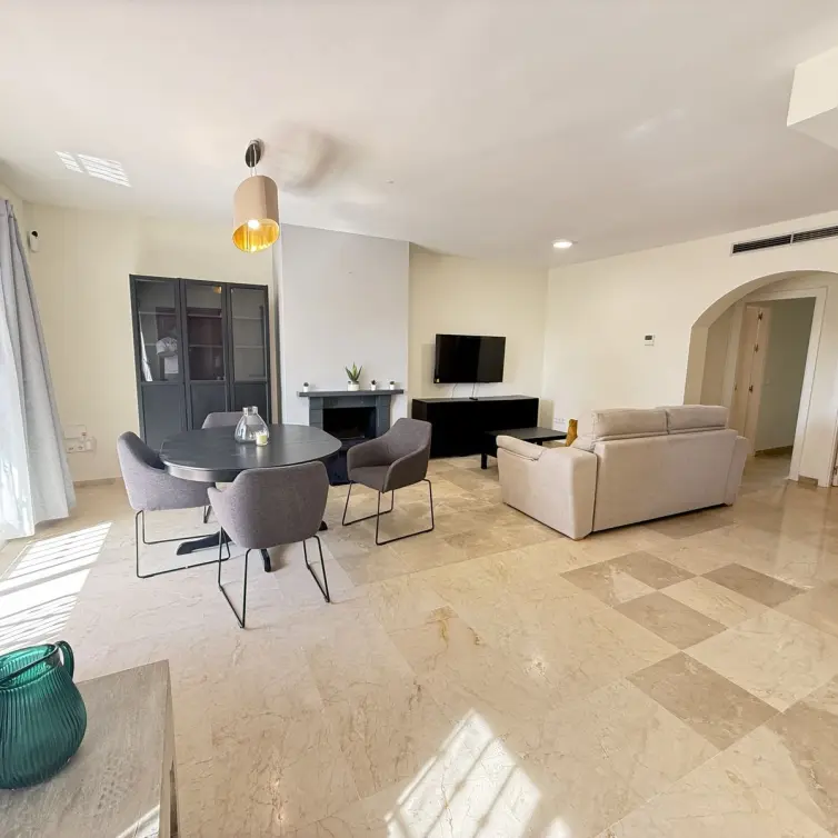Sale of ground floor apartment in Aloha