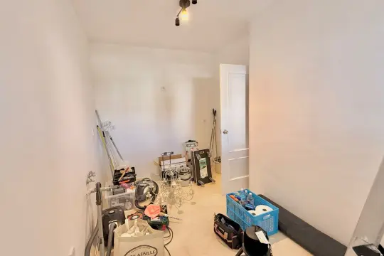 Image 4 thumb