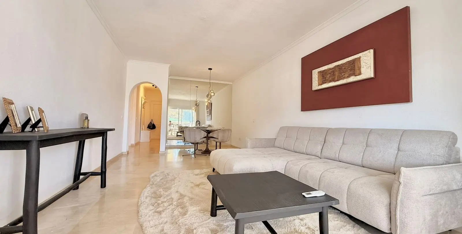 Sale of middle floor apartment in Fuengirola 7