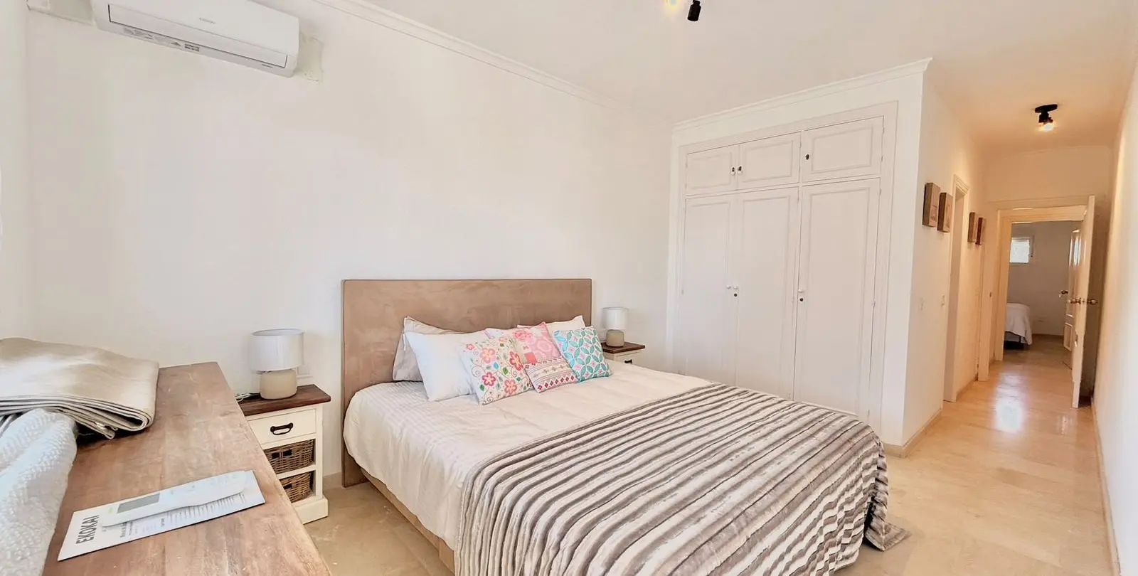 Sale of middle floor apartment in Fuengirola 17