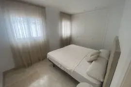 Image 7 thumb