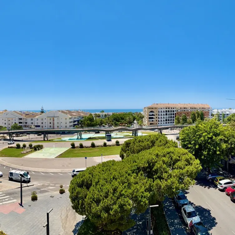 Sale of middle floor apartment in San Pedro de Alcántara