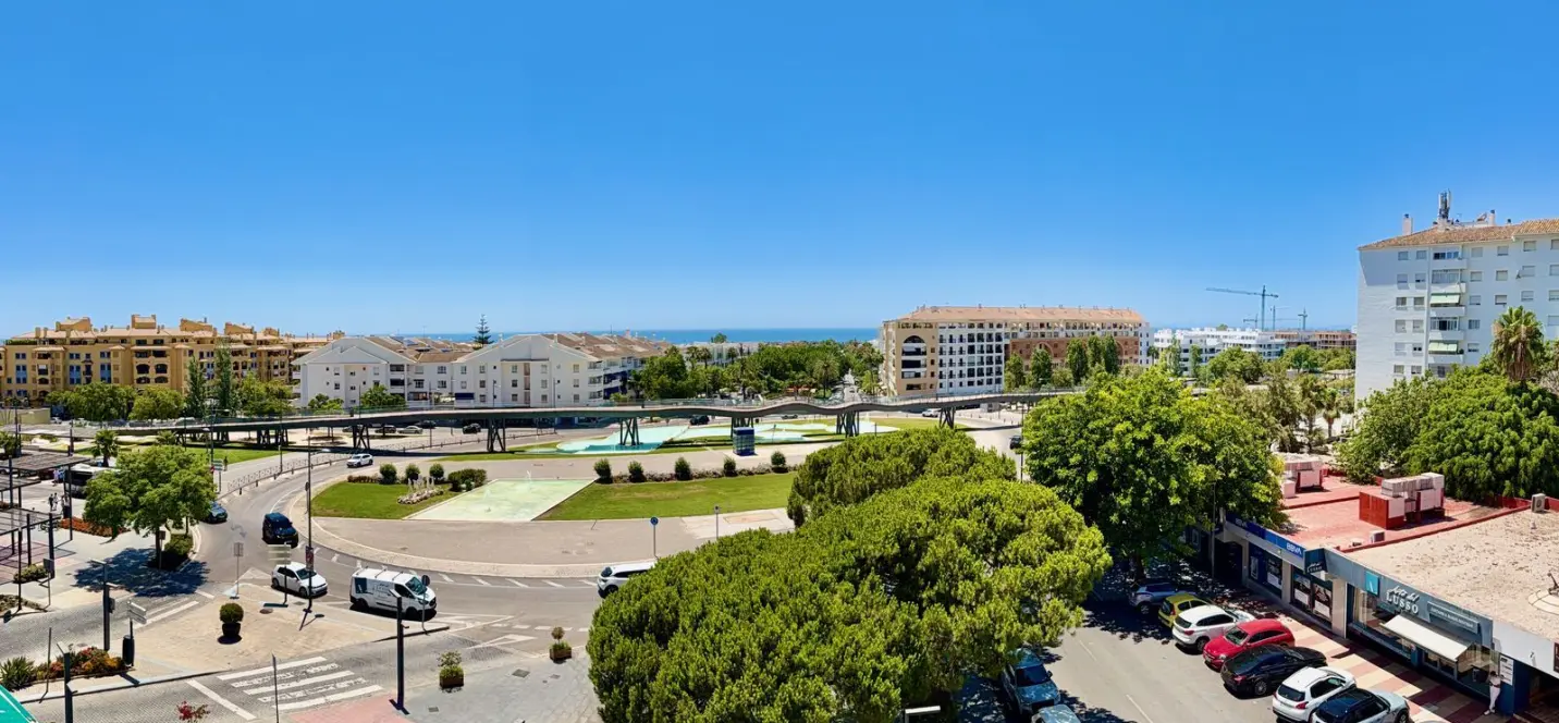 Sale of middle floor apartment in San Pedro de Alcántara 1