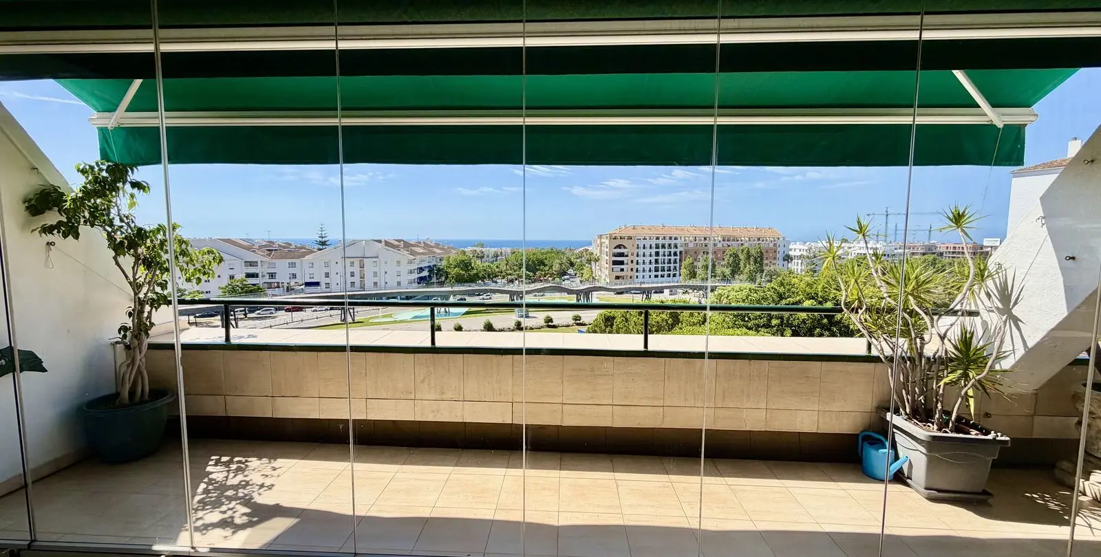 Sale of middle floor apartment in San Pedro de Alcántara 3