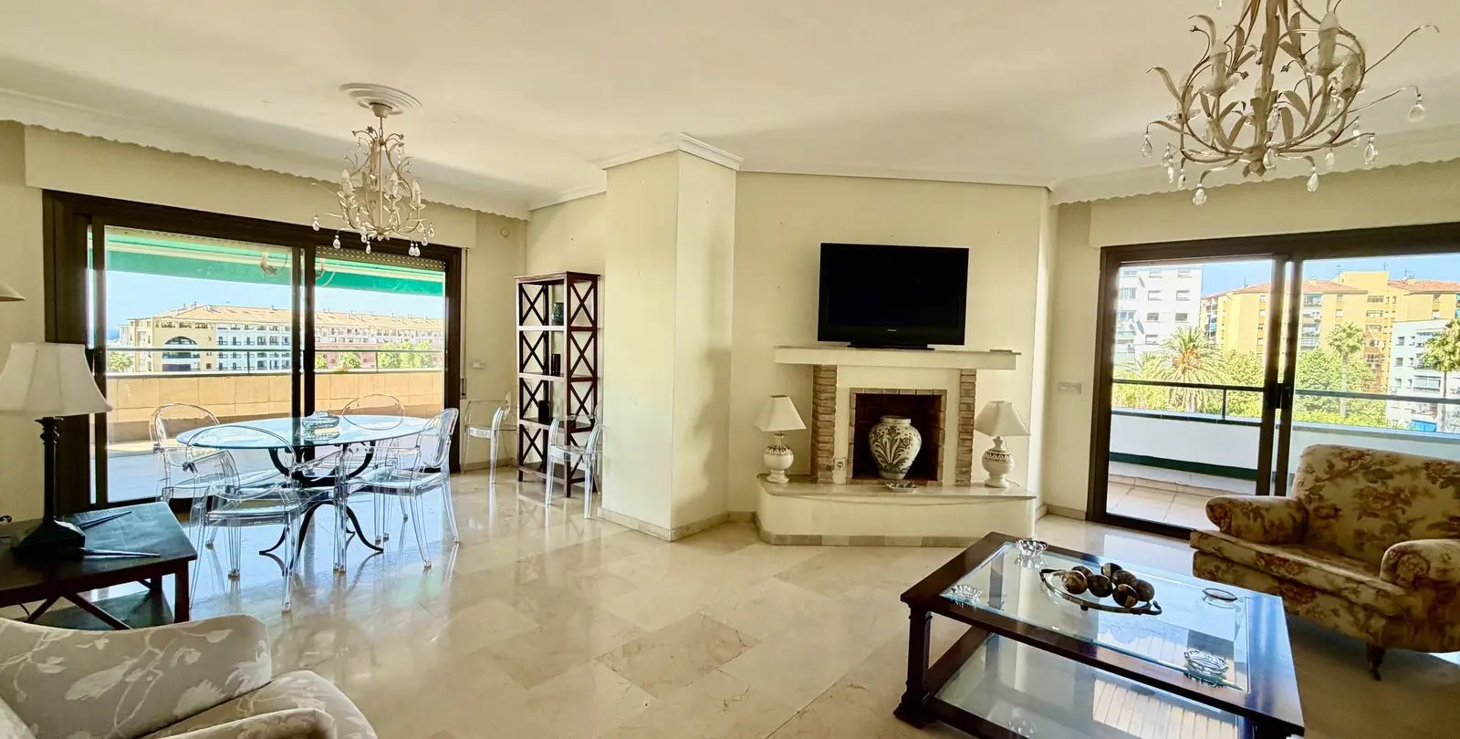 Sale of middle floor apartment in San Pedro de Alcántara 5