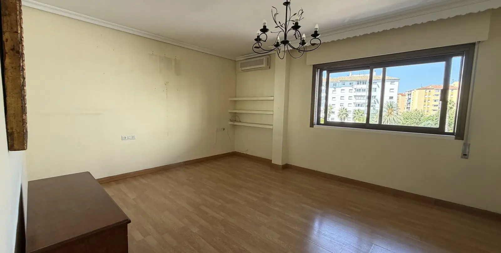 Sale of middle floor apartment in San Pedro de Alcántara 14