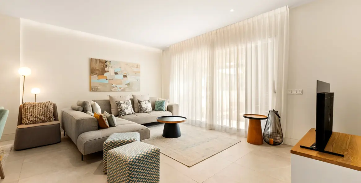Short-term rent of duplex in The Golden Mile 4