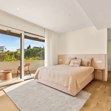 Long-term rent of duplex in The Golden Mile
