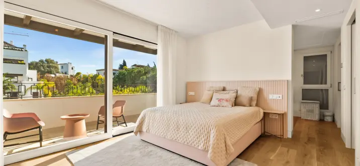 Short-term rent of duplex in The Golden Mile 4