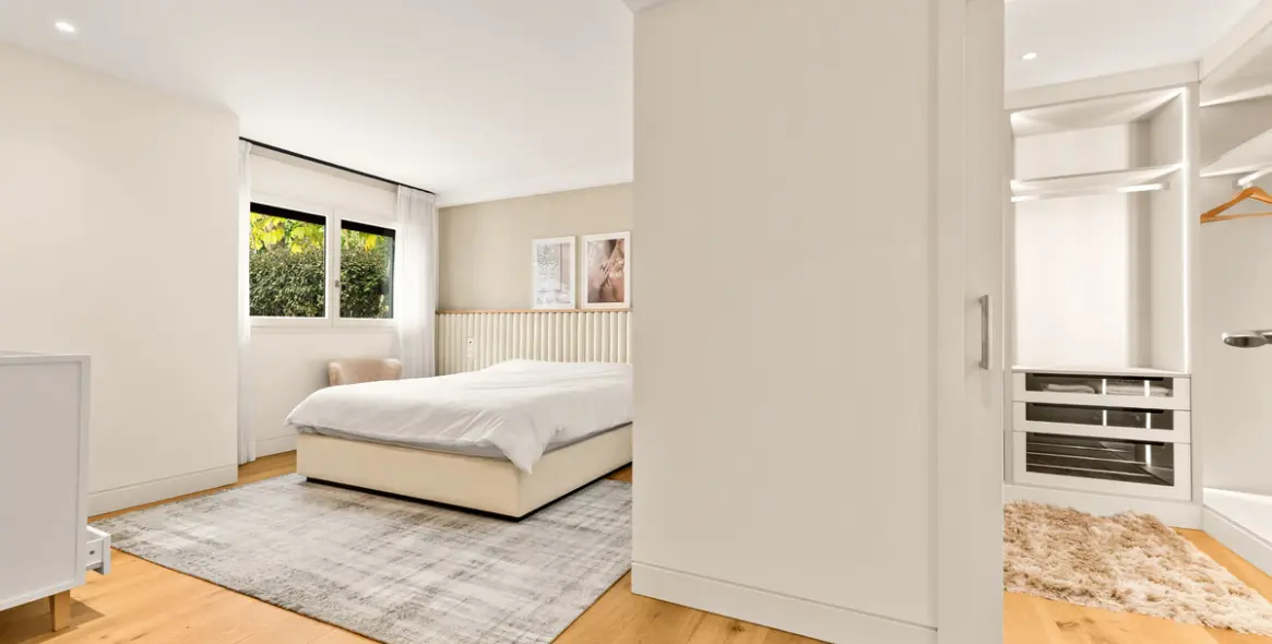 Short-term rent of duplex in The Golden Mile 15