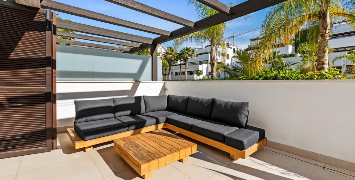 Short-term rent of duplex in The Golden Mile 19