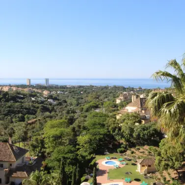 Venta de ático dúplex en Elviria