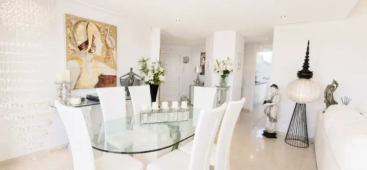 Venta de ático dúplex en Elviria 4