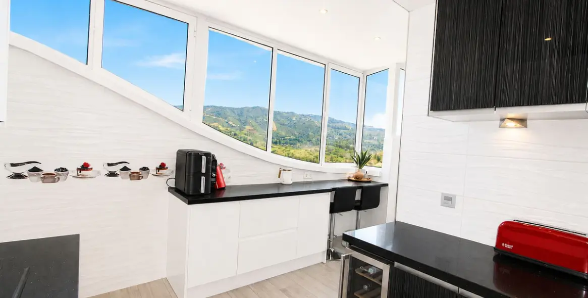 Venta de ático dúplex en Elviria 13