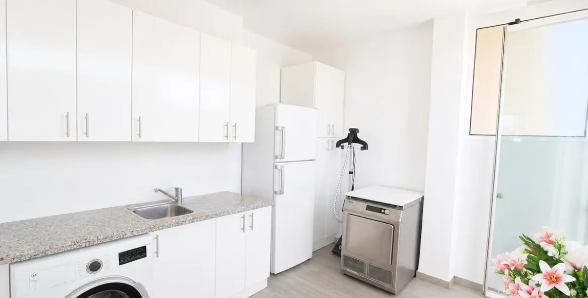 Venta de ático dúplex en Elviria 18