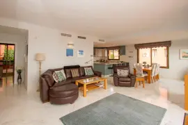 Image 8 thumb