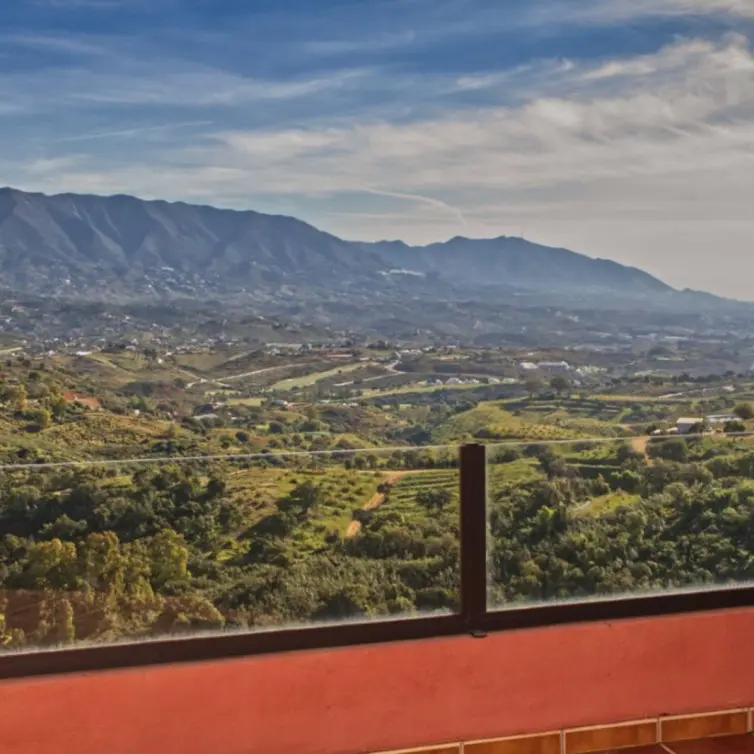 Sale of middle floor apartment in La Mairena