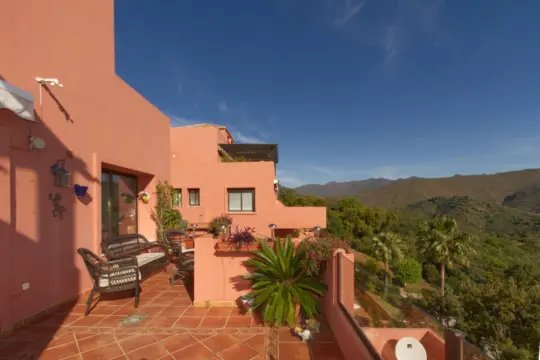 Image 6 thumb