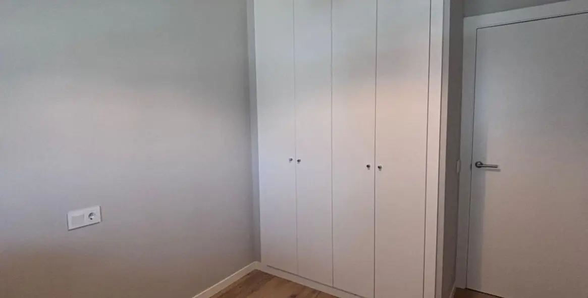 Продажа апартаментов на первом этаже в Las Lagunas 11