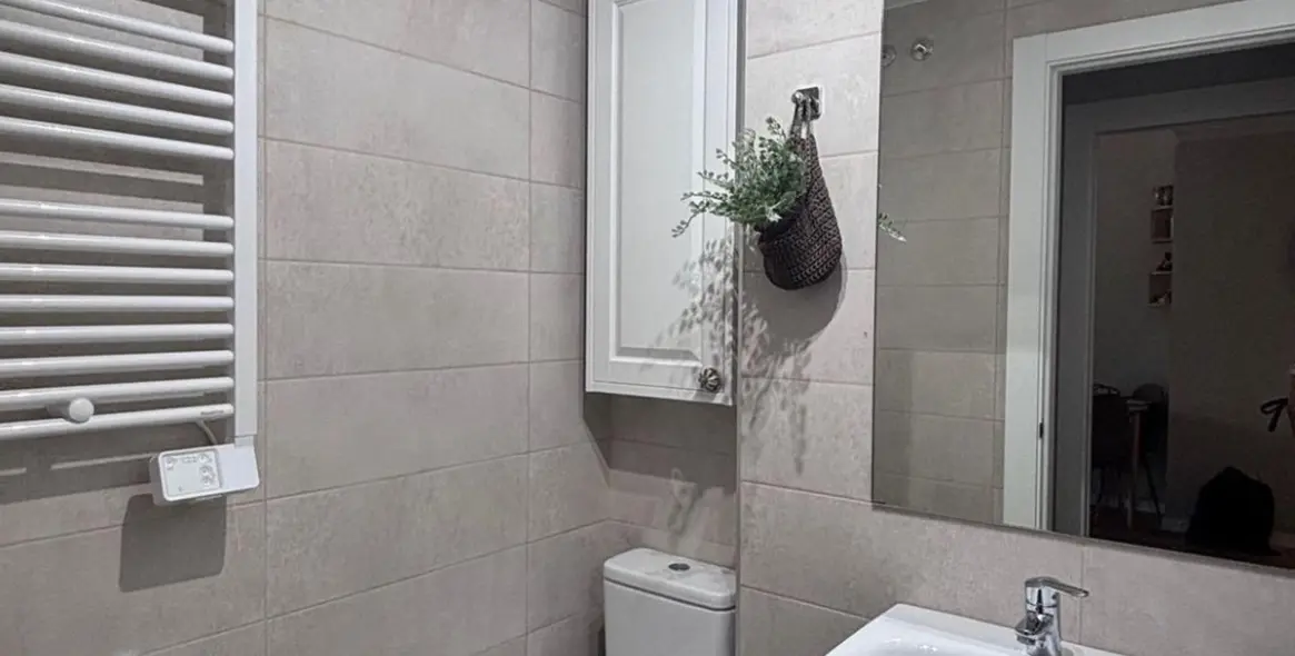Продажа апартаментов на первом этаже в Las Lagunas 13