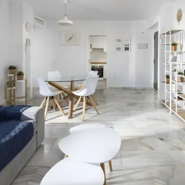 Sale of middle floor apartment in Benalmadena