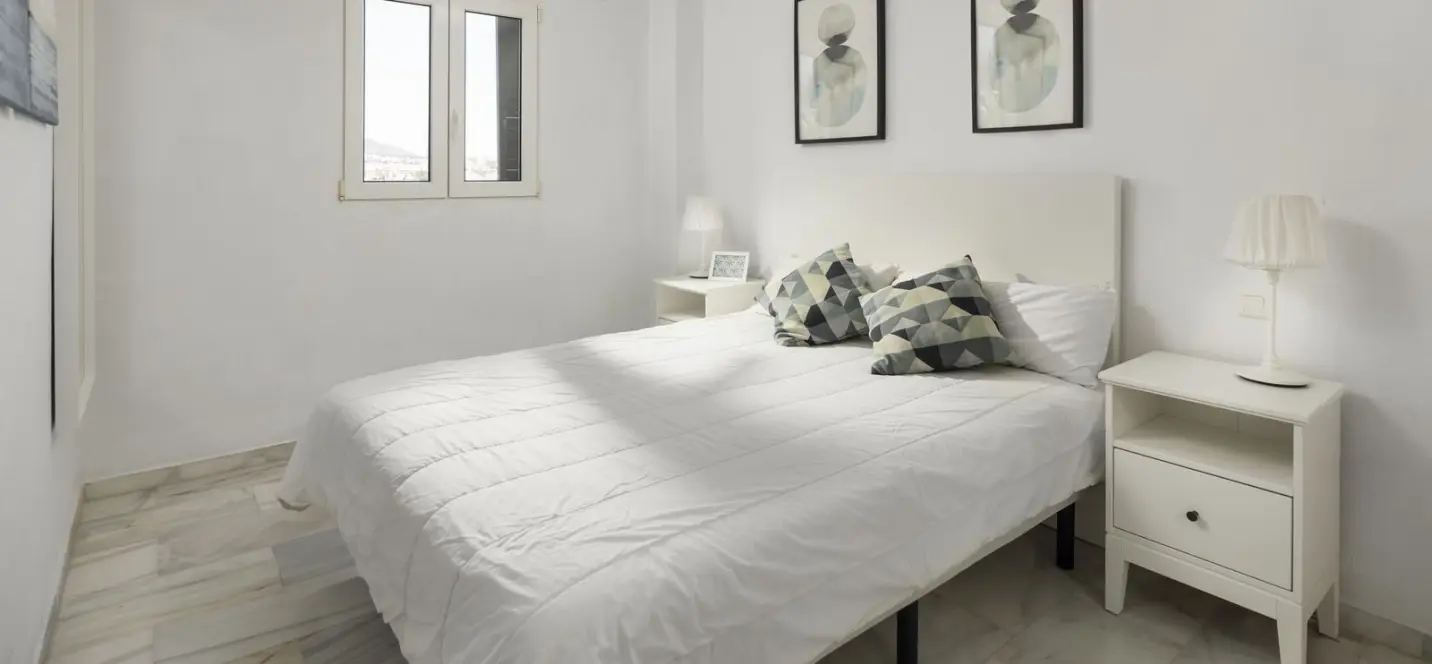 Venta de apartamento en planta media en Benalmadena 3