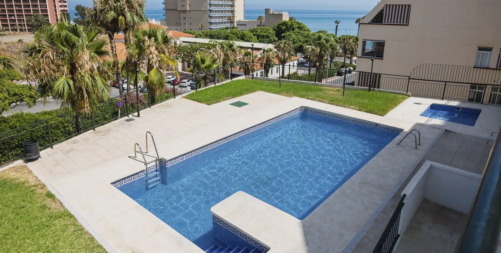 Sale of middle floor apartment in Benalmadena 5