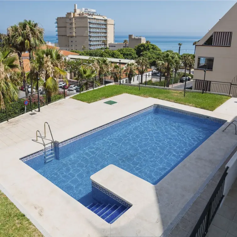 Venta de apartamento en planta media en Benalmadena