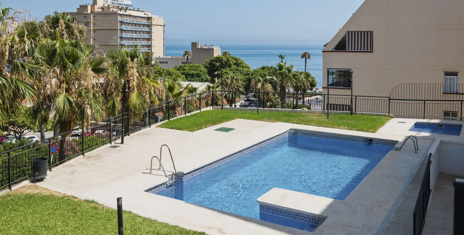 Sale of middle floor apartment in Benalmadena 13