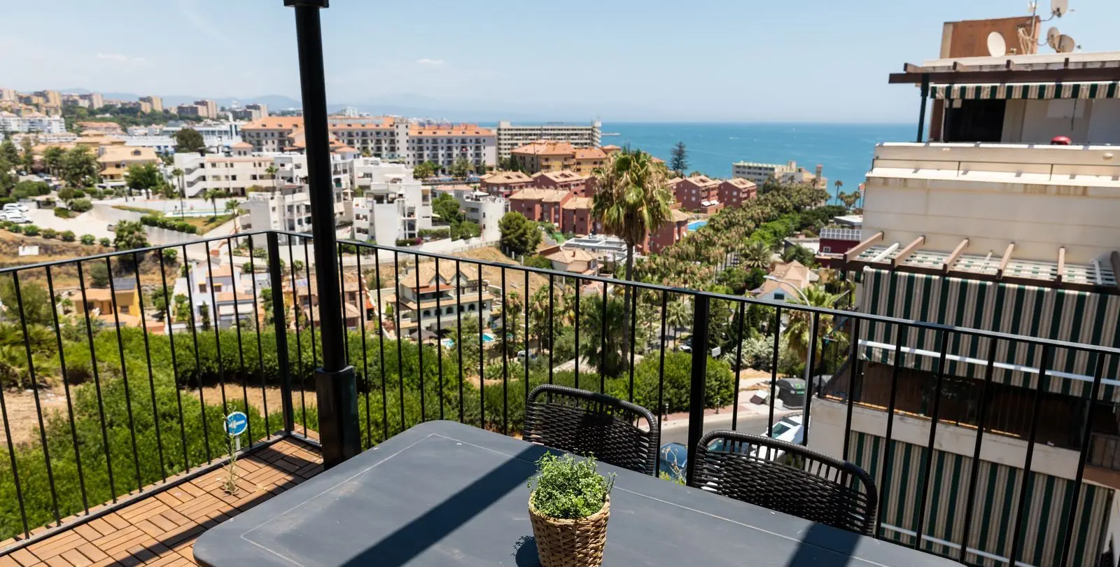 Sale of middle floor apartment in Benalmadena 22