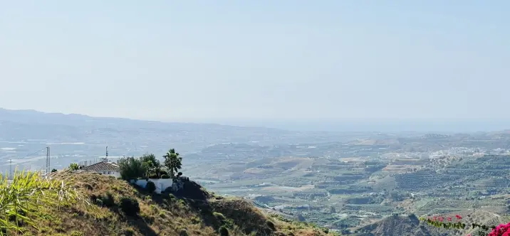 Venta de finca - cortijo en Almachar 0