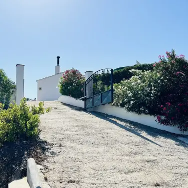 Venta de finca - cortijo en Almachar