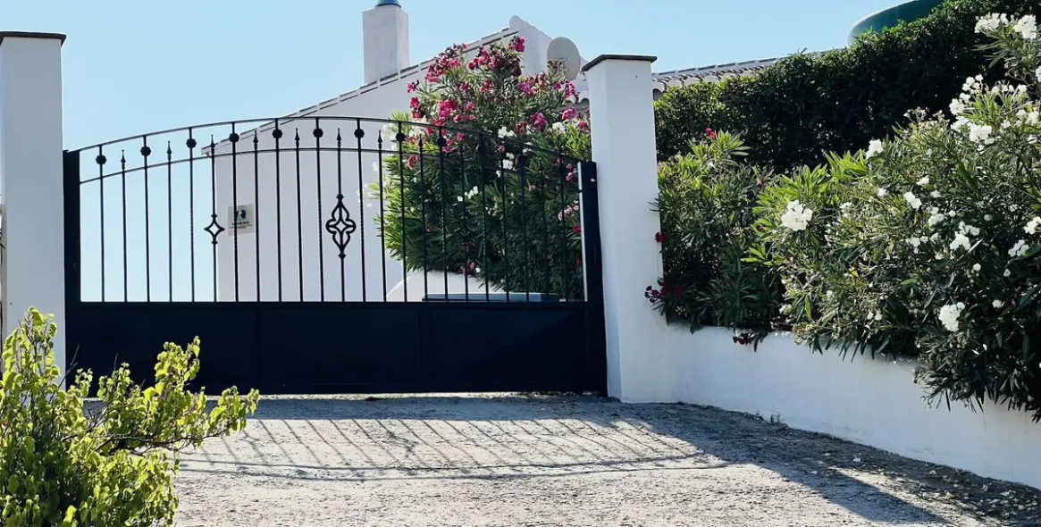 Venta de finca - cortijo en Almachar 3