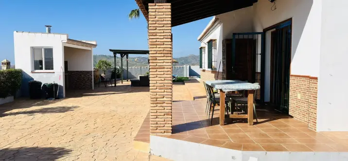 Venta de finca - cortijo en Almachar 4