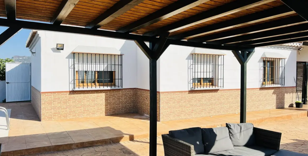 Venta de finca - cortijo en Almachar 7