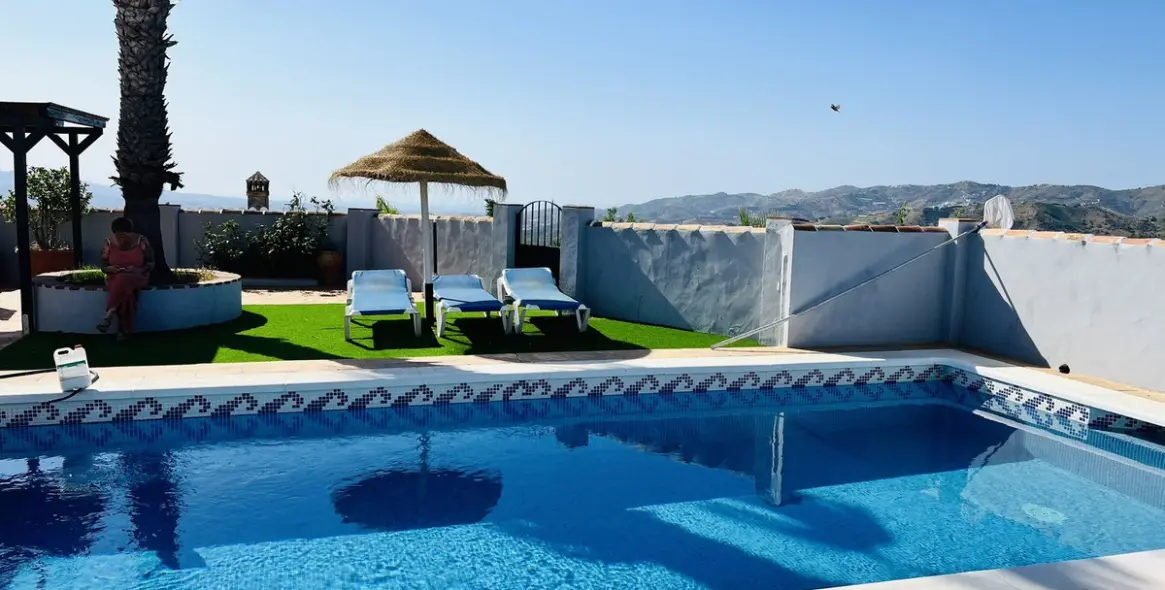 Venta de finca - cortijo en Almachar 21