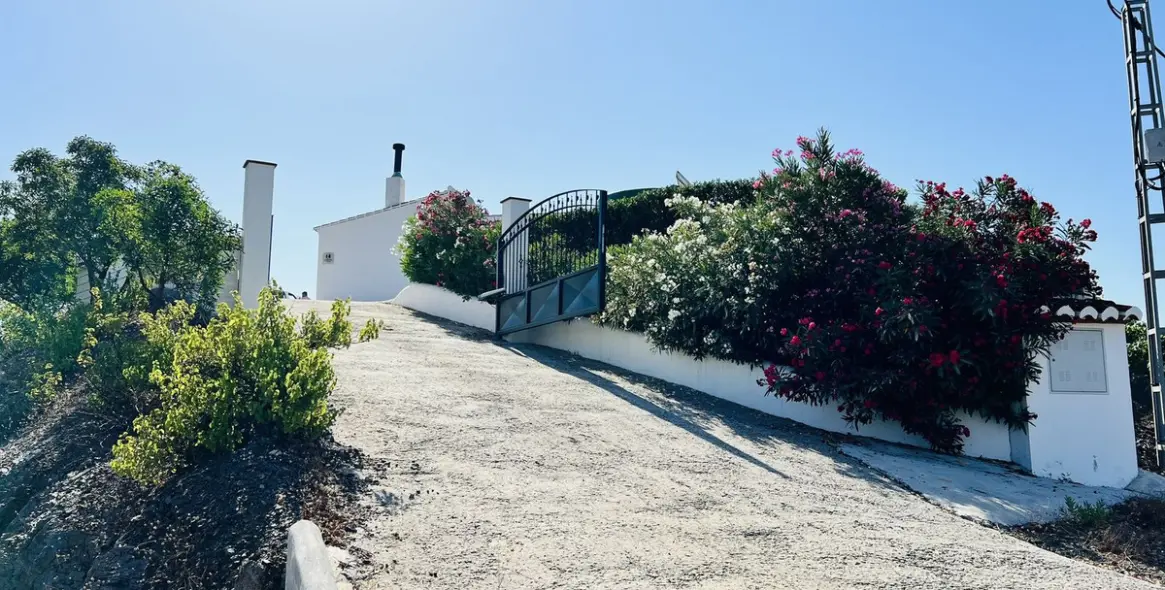 Venta de finca - cortijo en Almachar 31