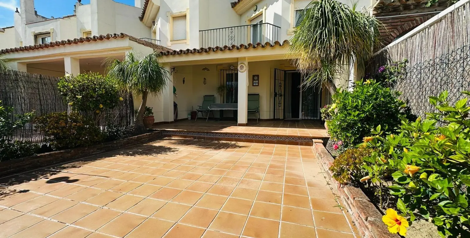 Sale of townhouse in Sierrezuela 1