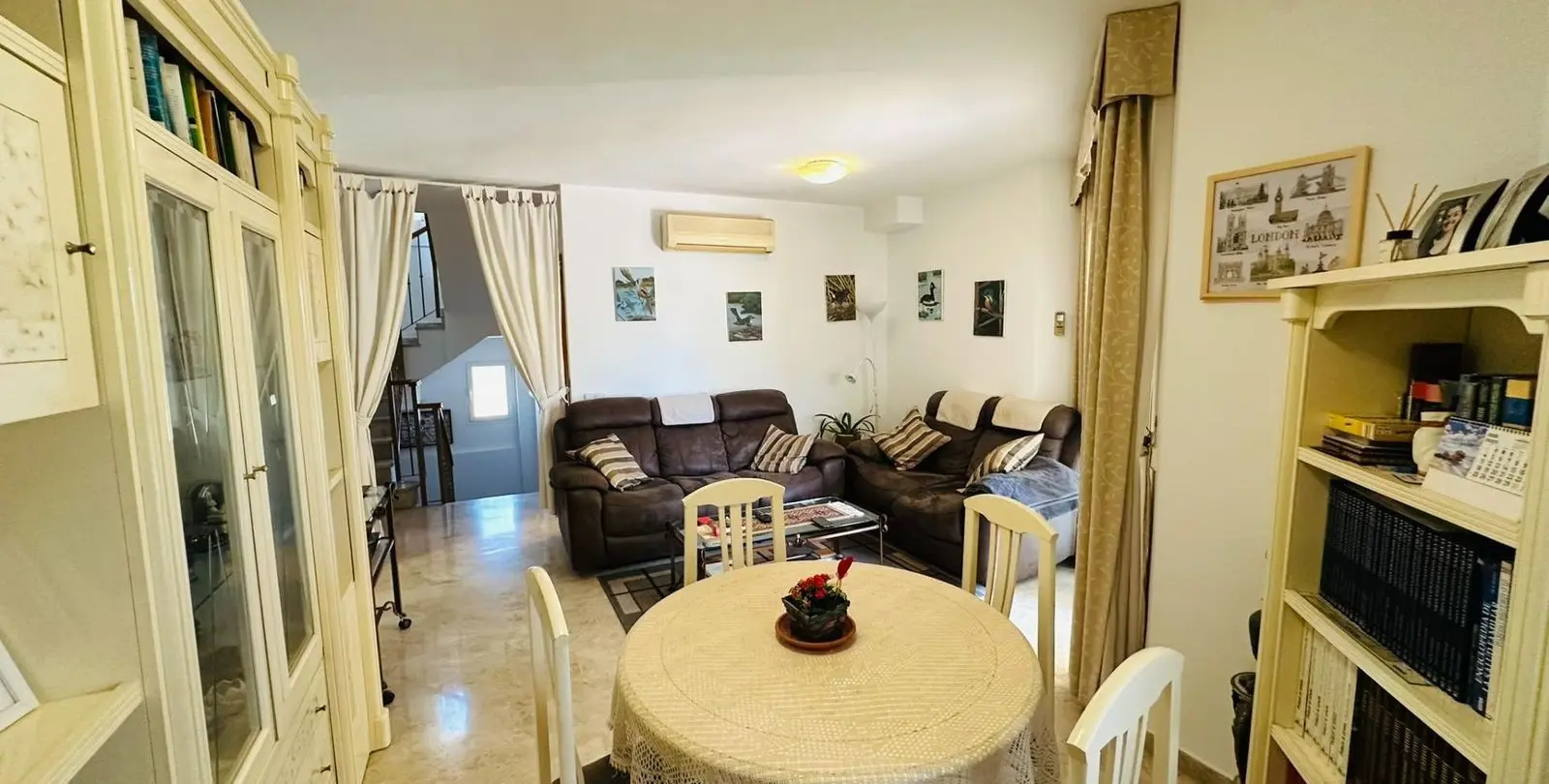 Sale of townhouse in Sierrezuela 4