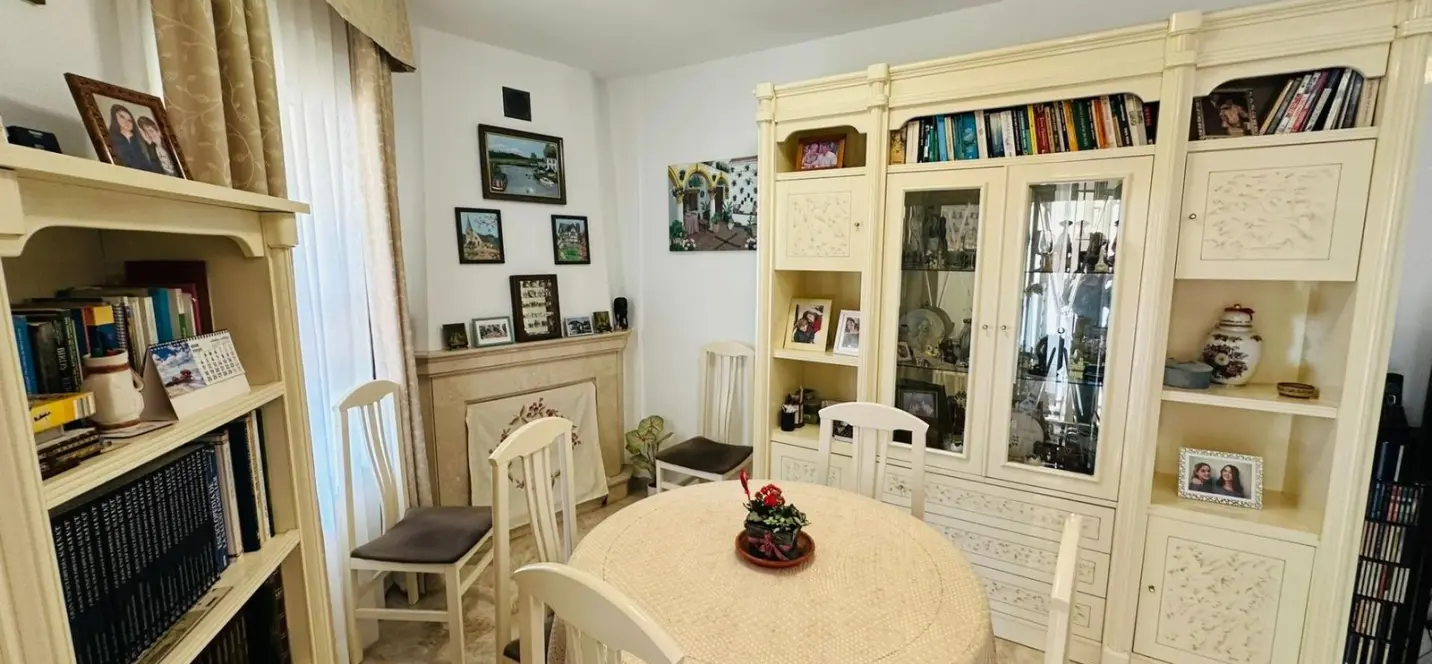 Venta de adosado en Sierrezuela 4