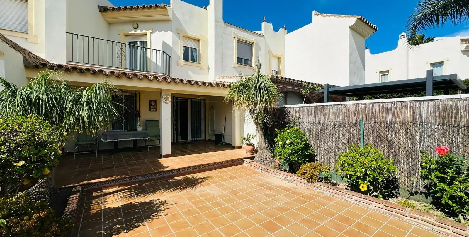 Sale of townhouse in Sierrezuela 23