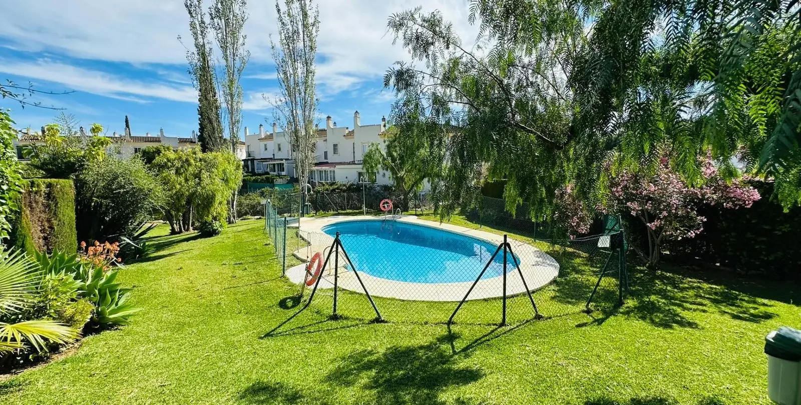 Sale of townhouse in Sierrezuela 29