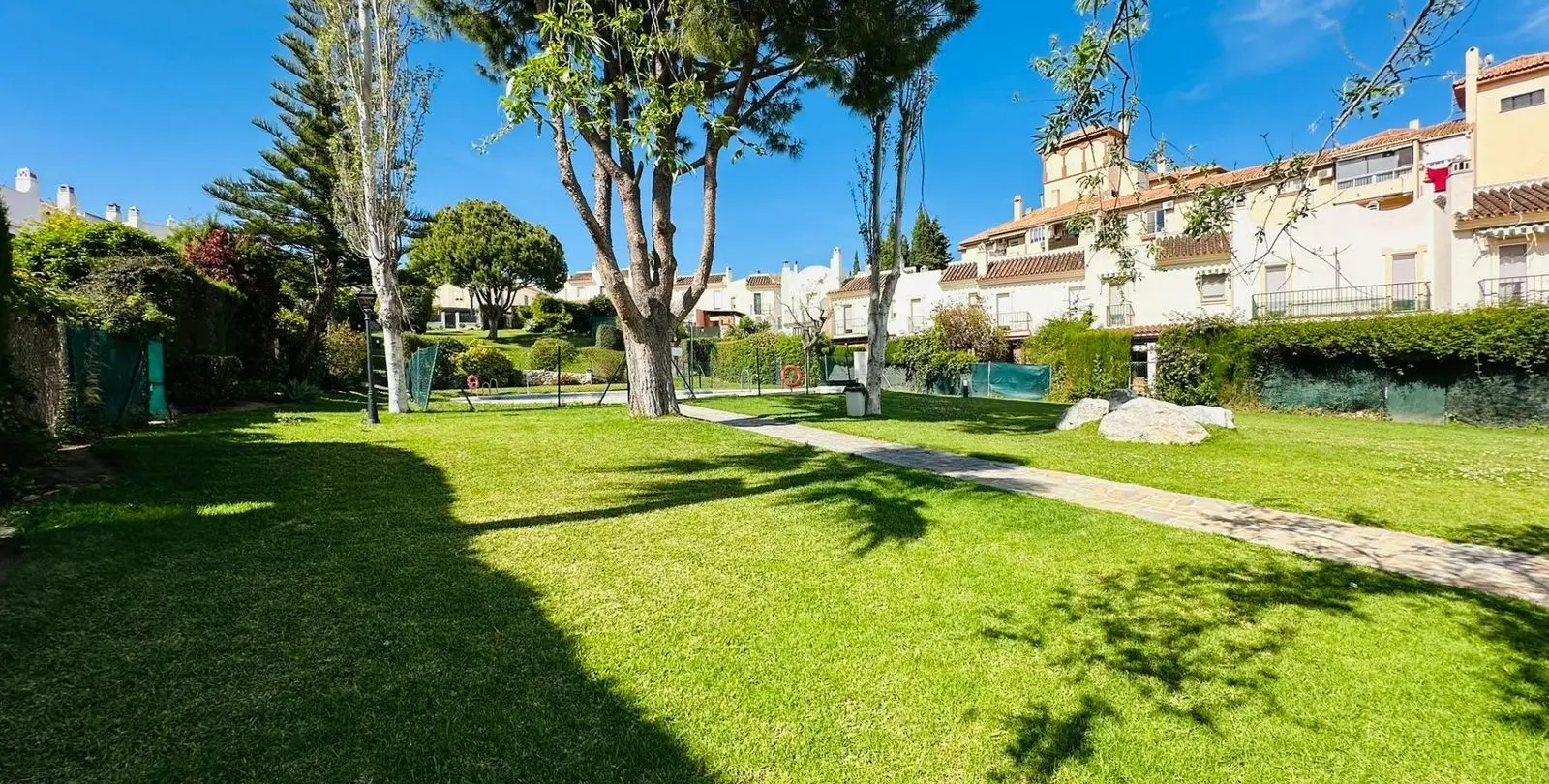 Sale of townhouse in Sierrezuela 30