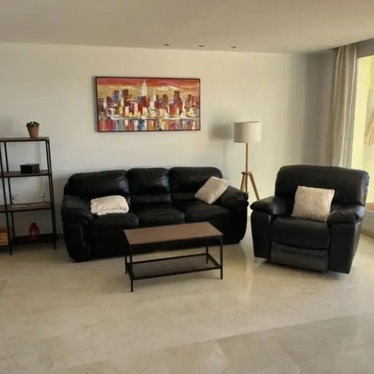 Sale of ground floor apartment in Benahavís