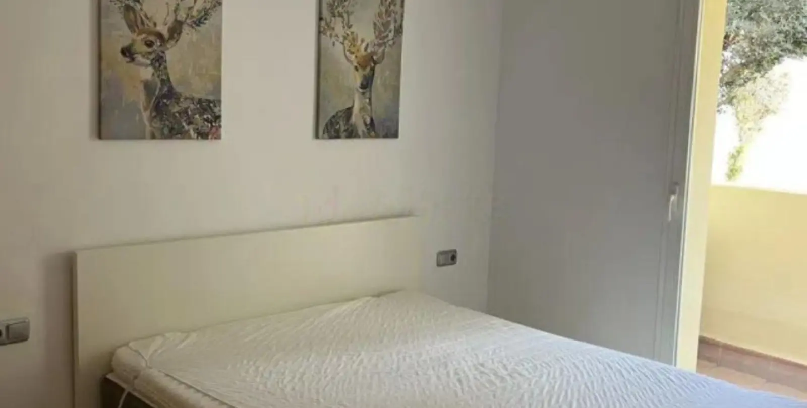 Sale of ground floor apartment in Benahavís 5